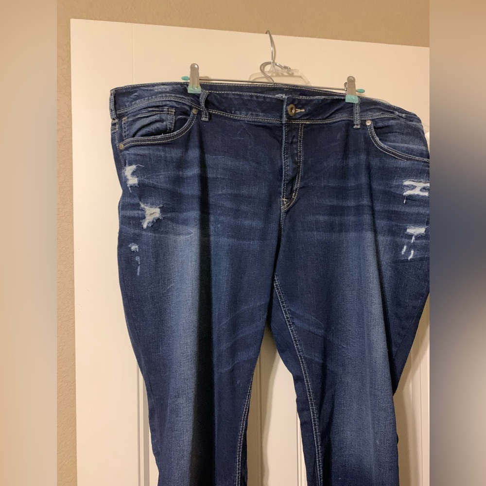 Silver Jeans - Picture 6 of 10